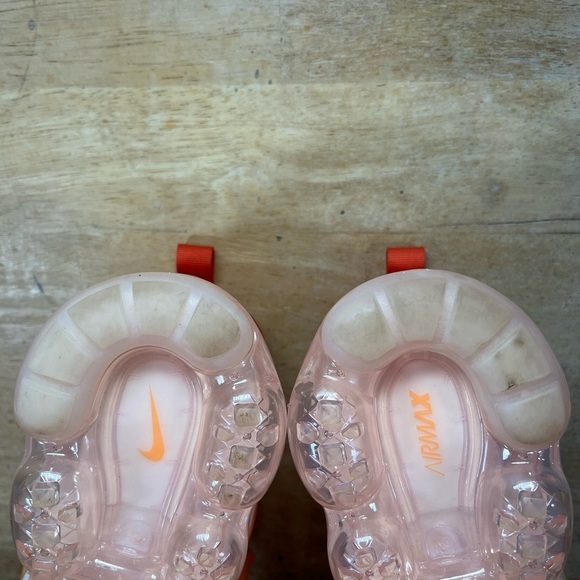 Nike Air VaporMax Plus Womens Size 6.5 Running Shoes Sneakers Guava Ice - Picture 9 of 12